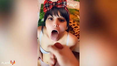 Mahazo ny vavany voalohany amin'ny vavany avy amin'ny mpiara-mianatra aminy ny tovovavy lycée